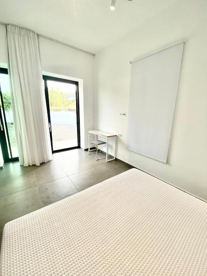 Lefko Apartments Тавронитис Экстерьер фото